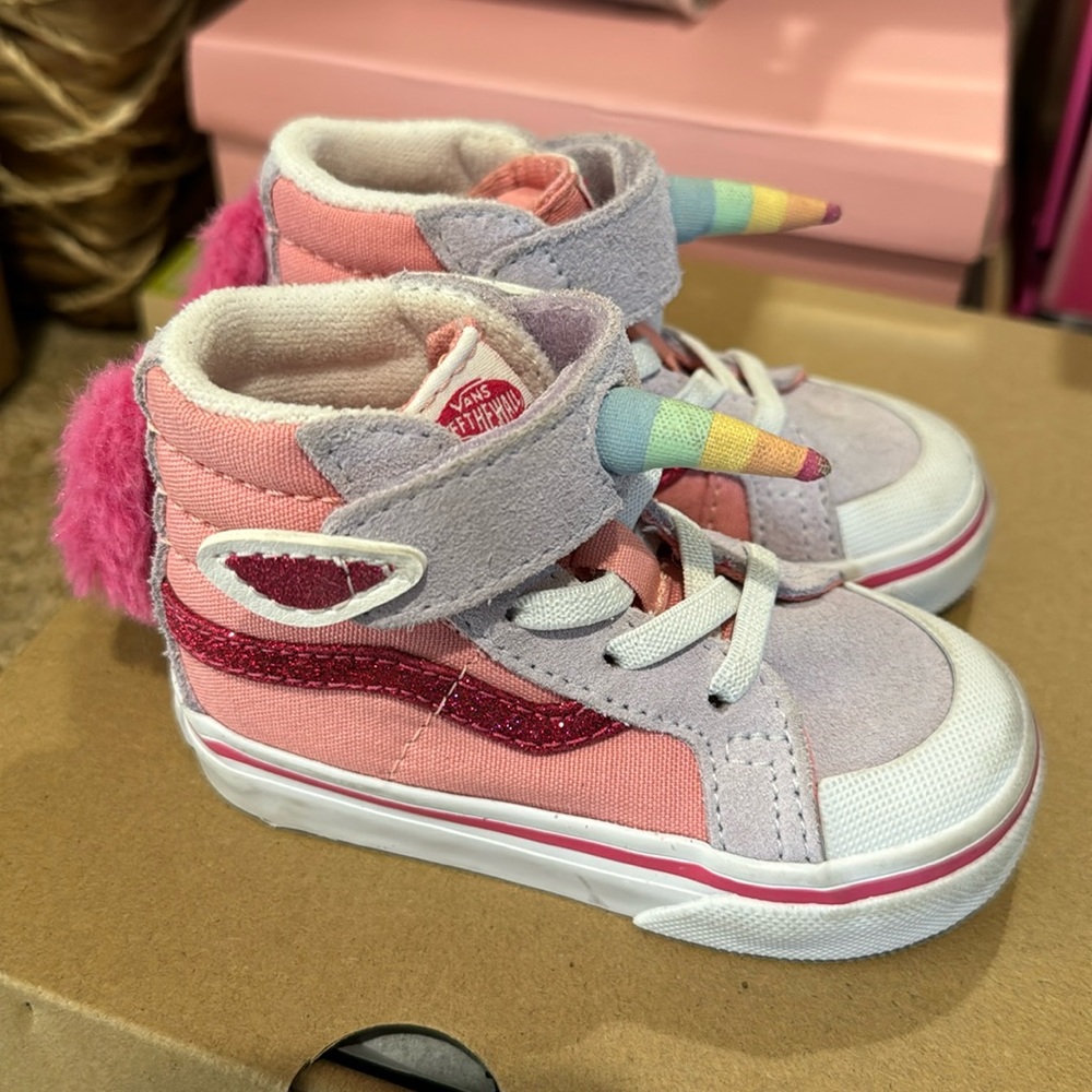 LIKE NEW Unicorn Vans Hi Tops